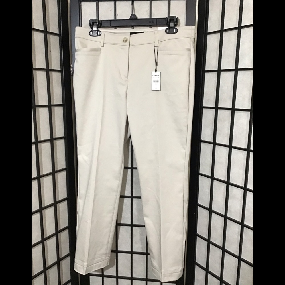 NWT Express Wm Straight Mid Rise Pant